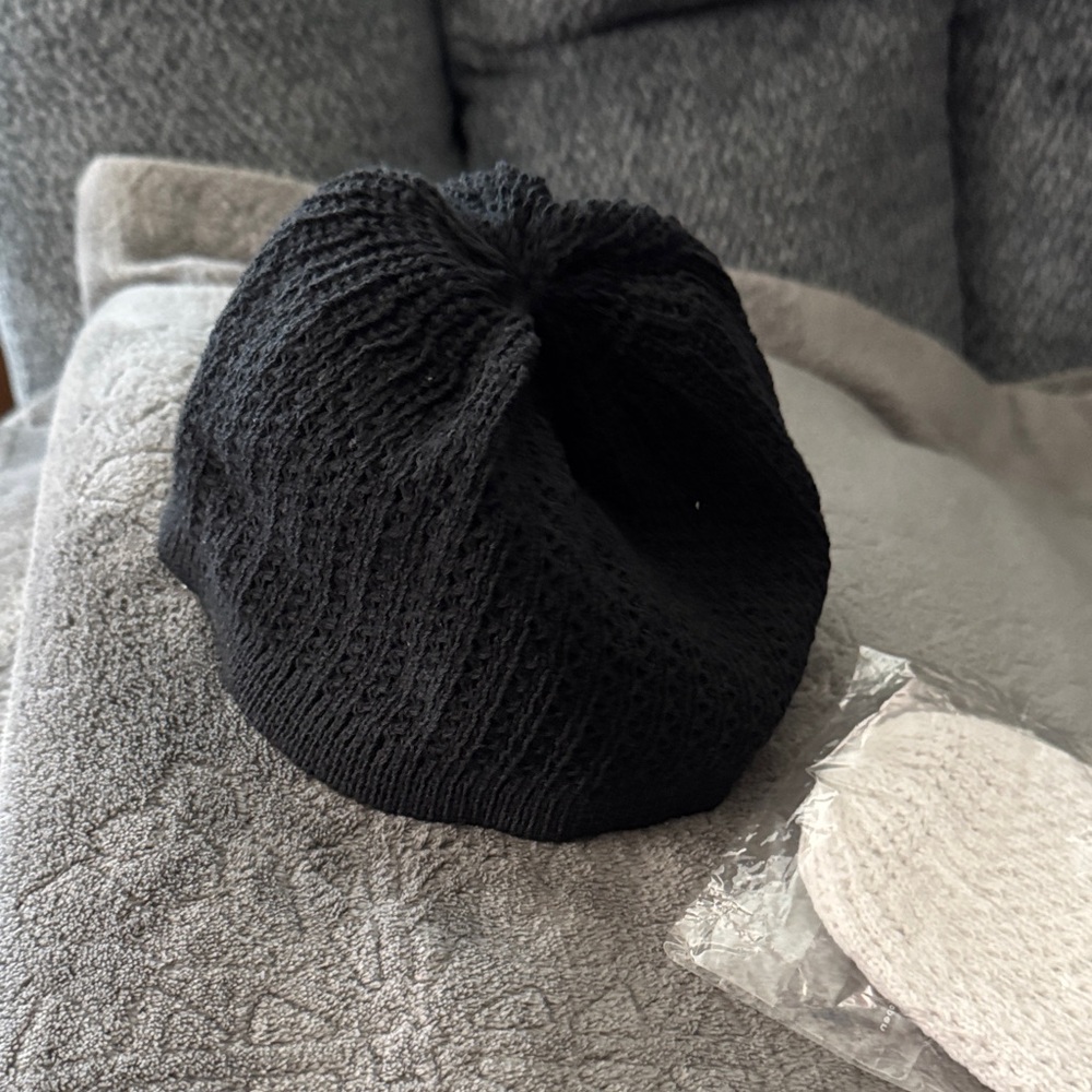 Black and White Knit Kufi Hat